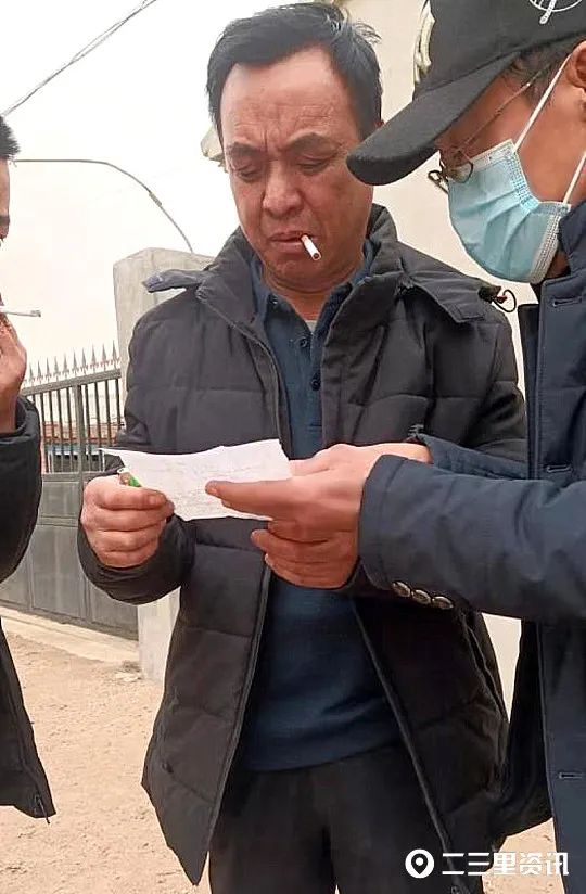 DƬ